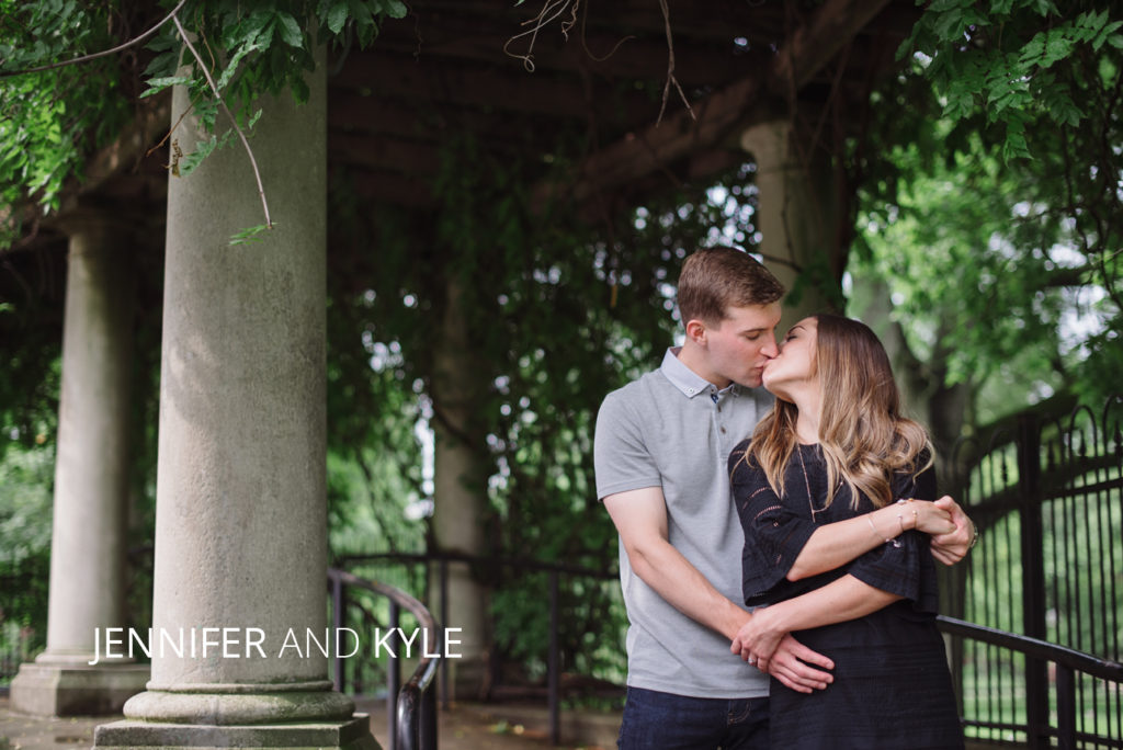 jennifer kyle engagement | Jessica Miller Photography jennifer and kyle kissing in schiller park