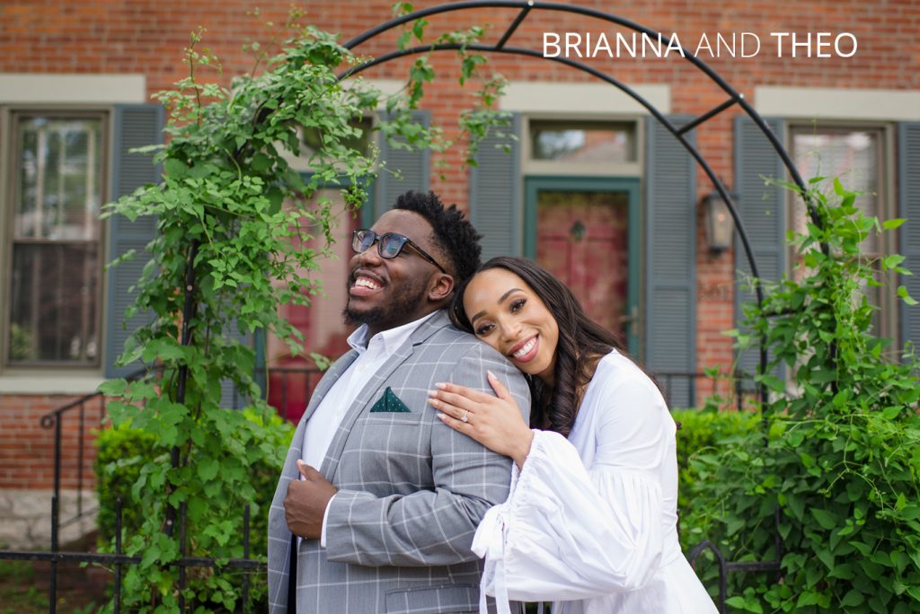 Engagement Photos in German Village | Jessica Miller Photography